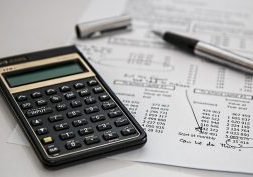 calculator-gb31335008_1920